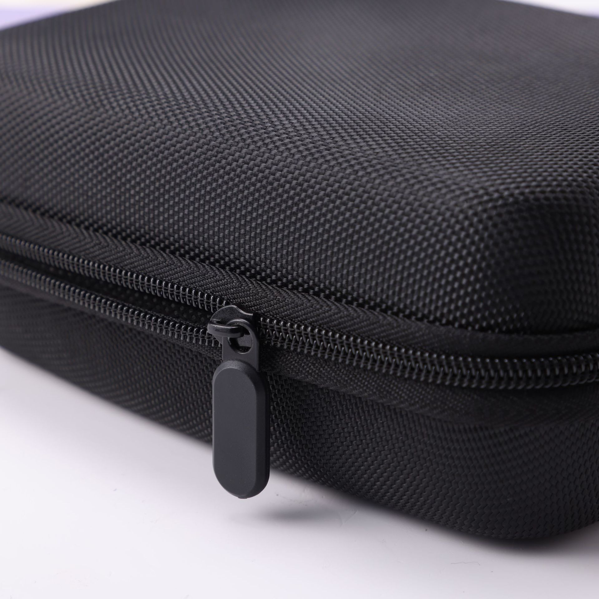 Earphone Data Storage Bag Oval - Medical Lab Tech 评论和价格